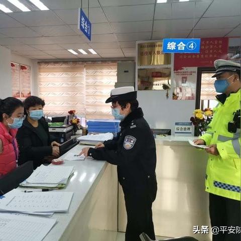 宝鸡抗疫励志语，共克时艰，筑牢防疫防线。