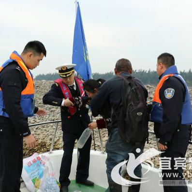 南溪海事强化监管，提升水上安全水平
