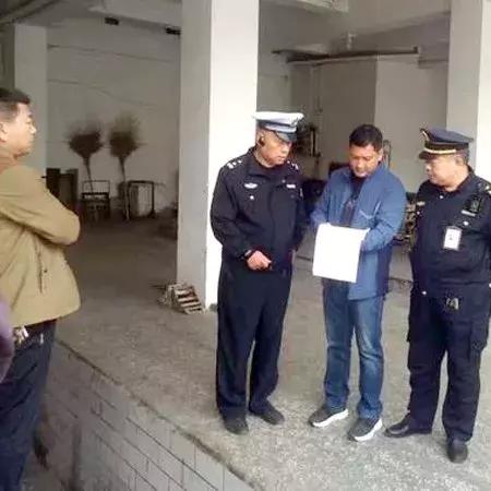 温县发生严重车祸事故，多人受伤，紧急救援进行中