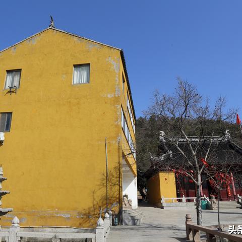苏州灵岩山千年古寺焕新颜，游客瞩目爆款新闻