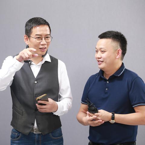 最新OLED技术深度解析，探索前沿科技之道