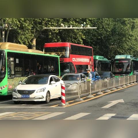 郑州交警最新动态今日播报