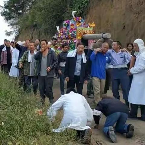 邵东今日车祸现场视频，最新报道速递