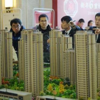 重庆建筑资质转让中介乱象揭秘，虚假承诺与阴阳合同横行